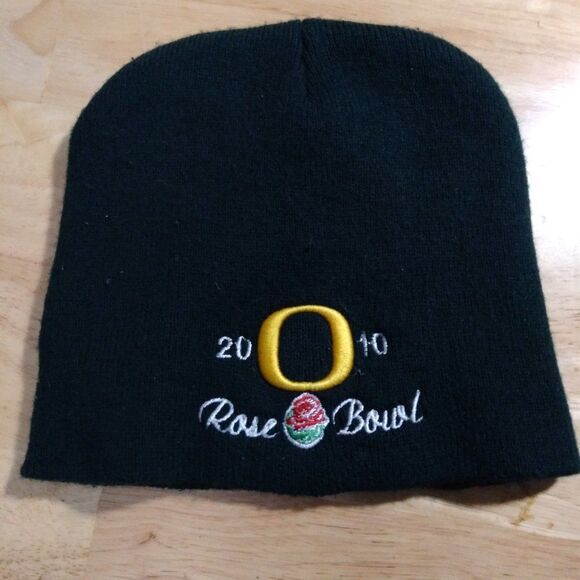 Oregon Ducks 2010 Rose Bowl Beanie Winter Hat Cap - Picture 1 of 3